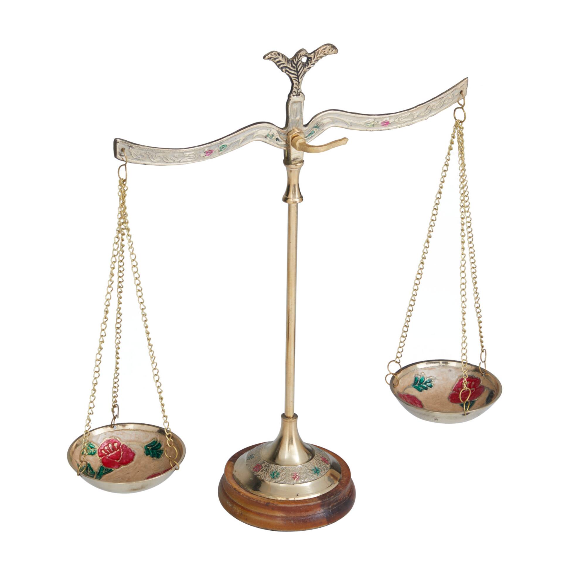 Gold Brass Traditional Scale, 12" x 12" x 4"